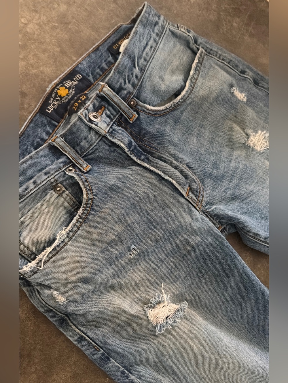 Lucky brand Classic High-Rise Distressed Women’s Jeans - Light Blue - Picture 6 of 6